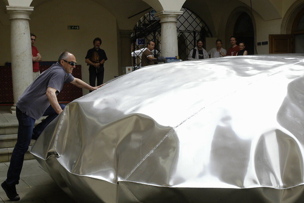 Je v&nbsp;tom vzduch!